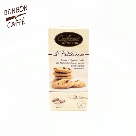Biscotti-alla-NOCCIOLA-con-gocce-di-cioccolato-fondente