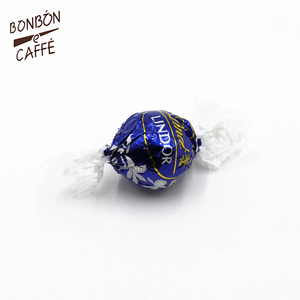 Boule-FONDENTE-45%-Lindor